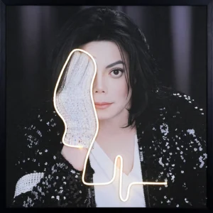 MJ Glowing Glove LED Wall Decor | Pop Icon Premium Music Wall Decor
